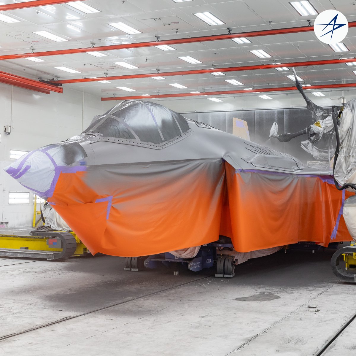 LMEuropeNews's tweet image. ICYMI: Finland’s inaugural F-35 has officially completed final assembly and is now entering the final finish phase - an important milestone in the aircraft’s delivery timeline for @FinnishAirForce. ✈️