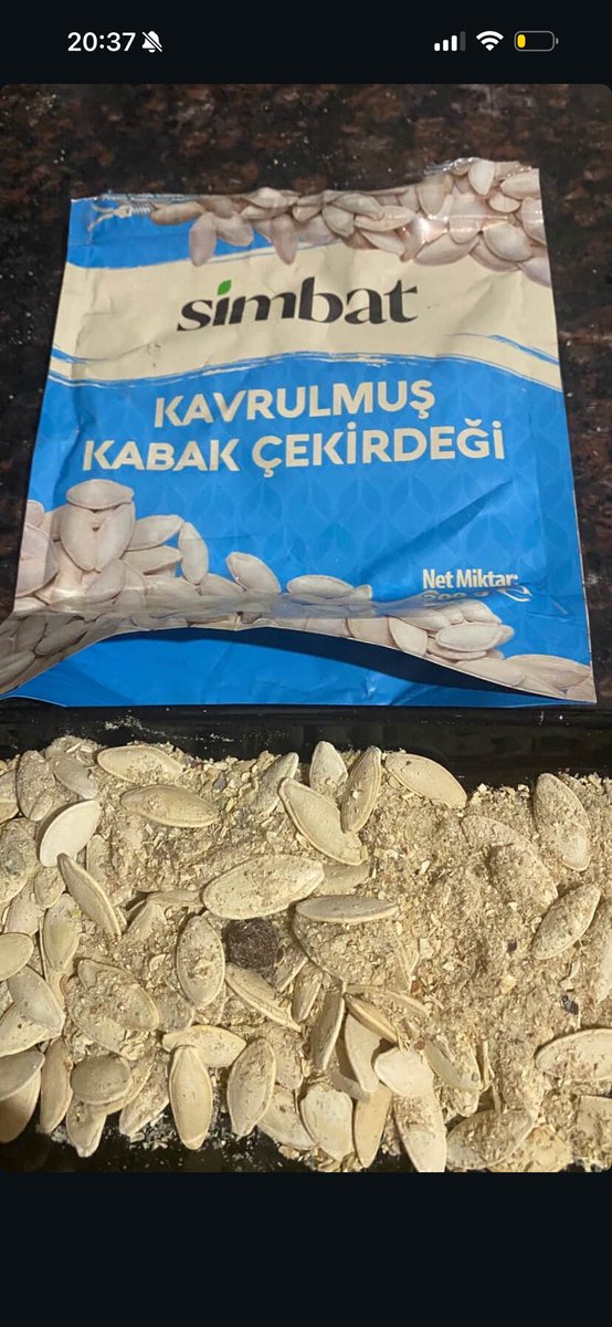 Simbat marka kavrulmuş kabak çekirdeğinin içinden çıkanlar…

Bu halka her şeyin en kalitesizini reva görenler utansın.