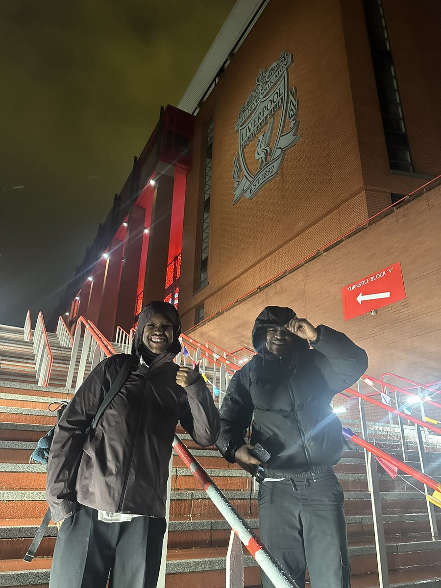 HighTreesCDT's tweet image. We’re thrilled to share that together with the Lambeth Peer Action Collective we won the Power of Community 2025 Locality Award! 🙌

We had an amazing time celebrating with LPAC at the awards ceremony in Liverpool 💛

Big congratulations to the whole LPAC team! 👏

#Locality2025