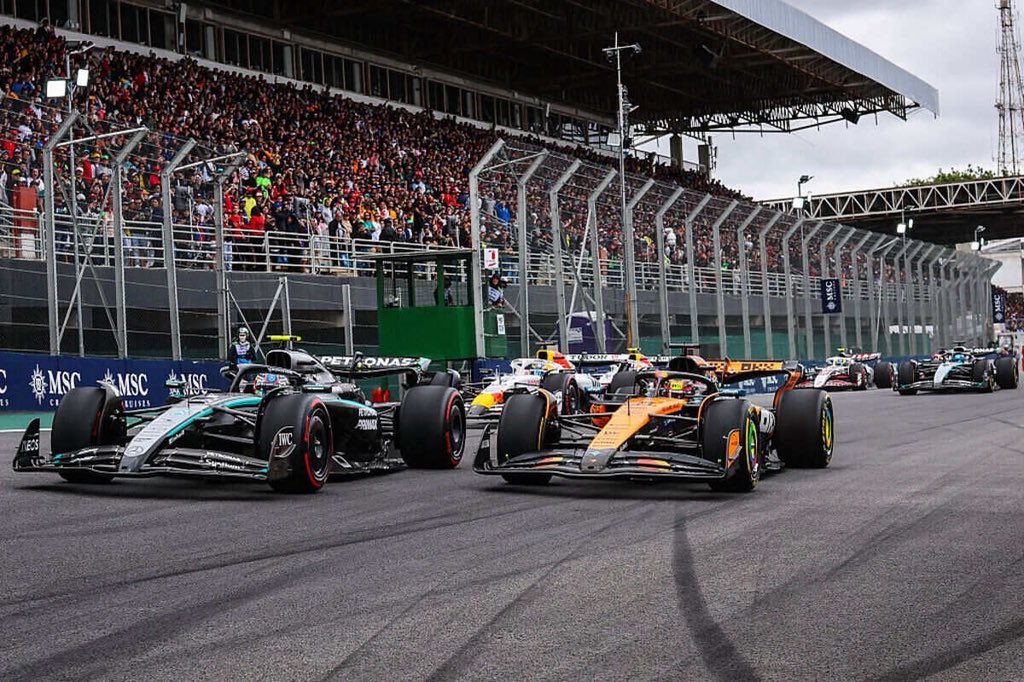 Antonelli-Piastri accident, Montoya is with Oscar:

— Juan Pablo Montoya expressed his support for Oscar Piastri following the controversial penalty the young driver received after an incident with Andrea Kimi Antonelli and Charles Leclerc. Speaking to media, Montoya remarked: