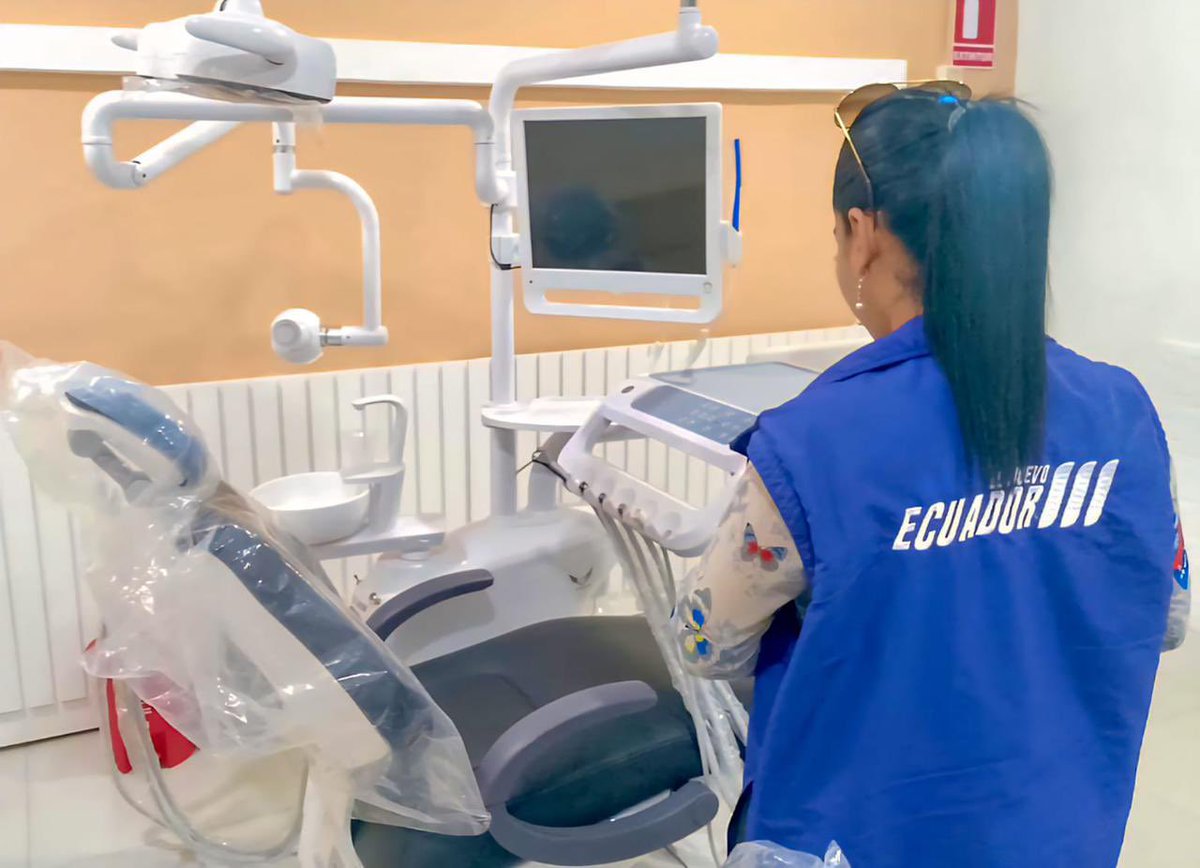 Acess_Ec's tweet photo. 📍 #SantaElena | ✅ La #ACESS realizó una inspección de habilitación en un establecimiento de salud, como parte de su labor de control para garantizar que los servicios sanitarios cumplan con la normativa vigente.
#ElNuevoEcuador
#SomosACESS https://t.co/M3YAMw4TxX