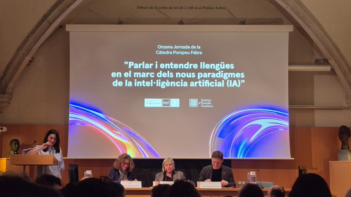A la Jornada de la càtedra Pompeu Fabra de la <a href="/UPFBarcelona/">UPF Barcelona</a>: “Parlar i entendre llengües en el marc dels nous paradigmes de la intel·ligència artificial".