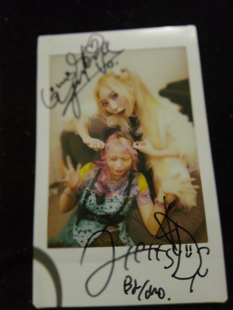 チェキいいなぁ😭😭😭