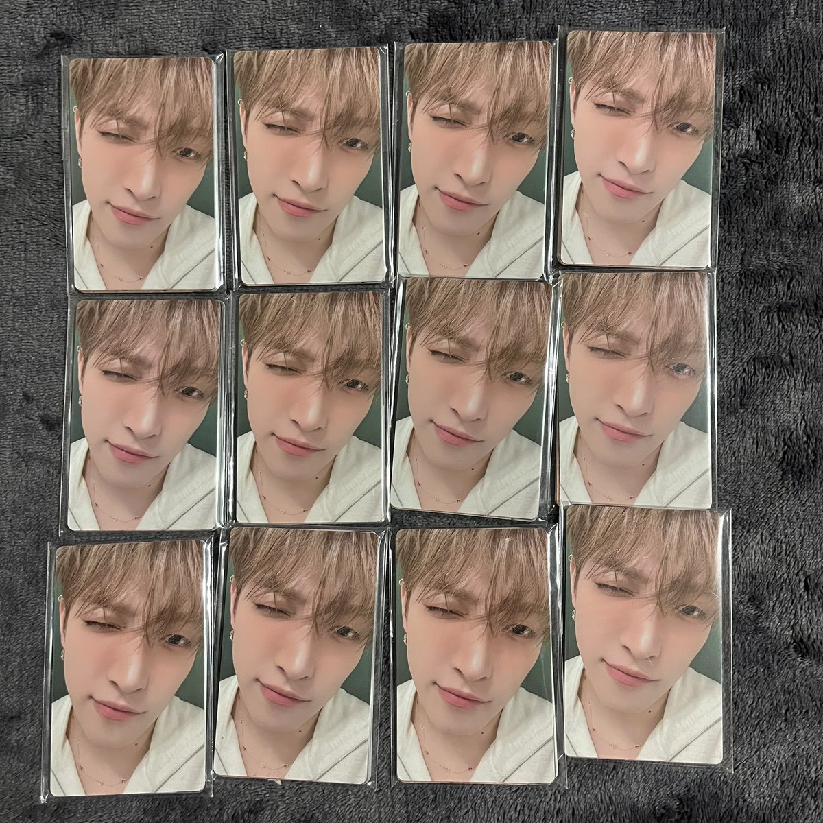 공방 포카 Broadcast photocard tweet media