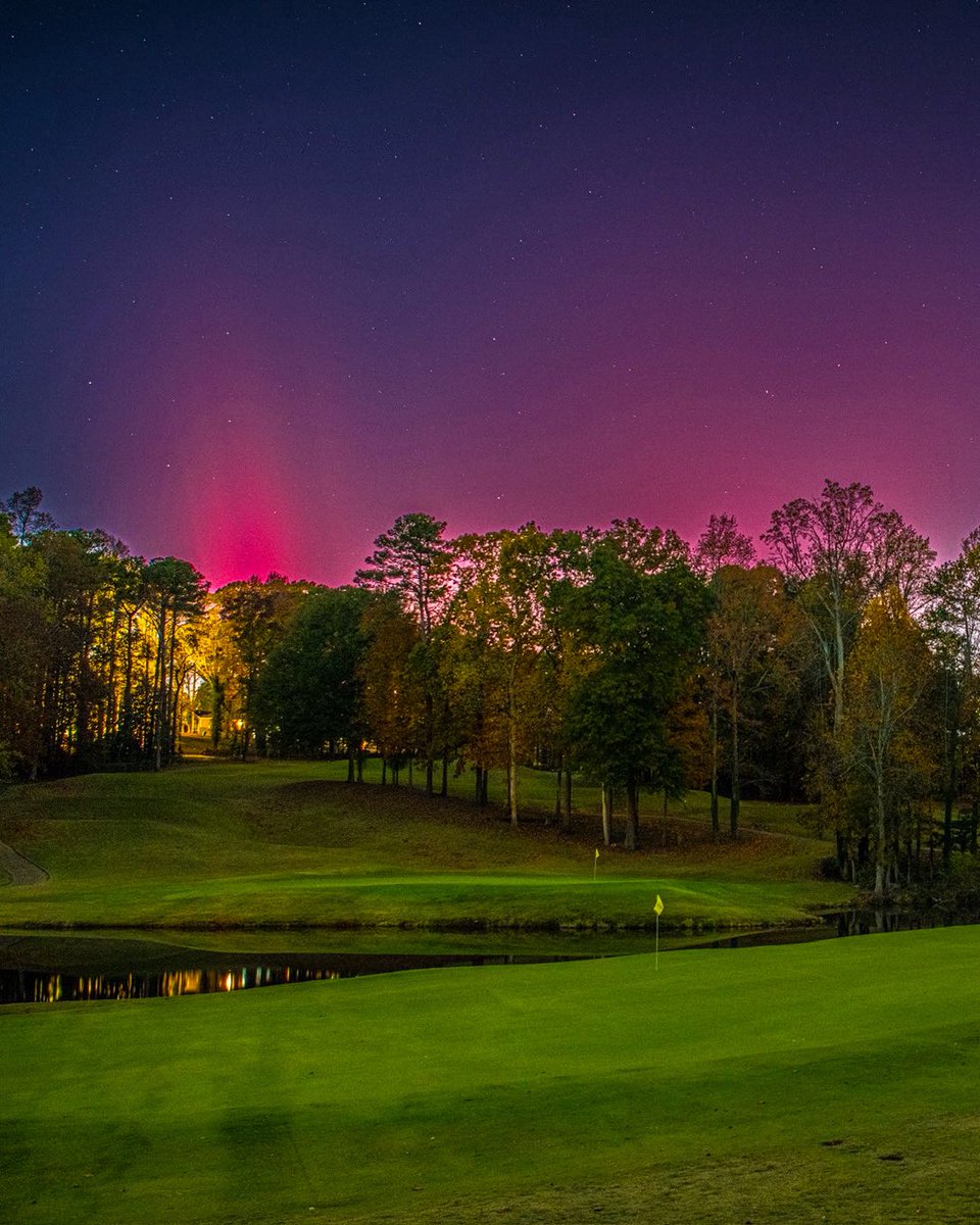 Northern Lights on the golf course — a beautiful sight that never gets old!

📸: <a href="/CLillyGolf/">Cameron Lilly</a>