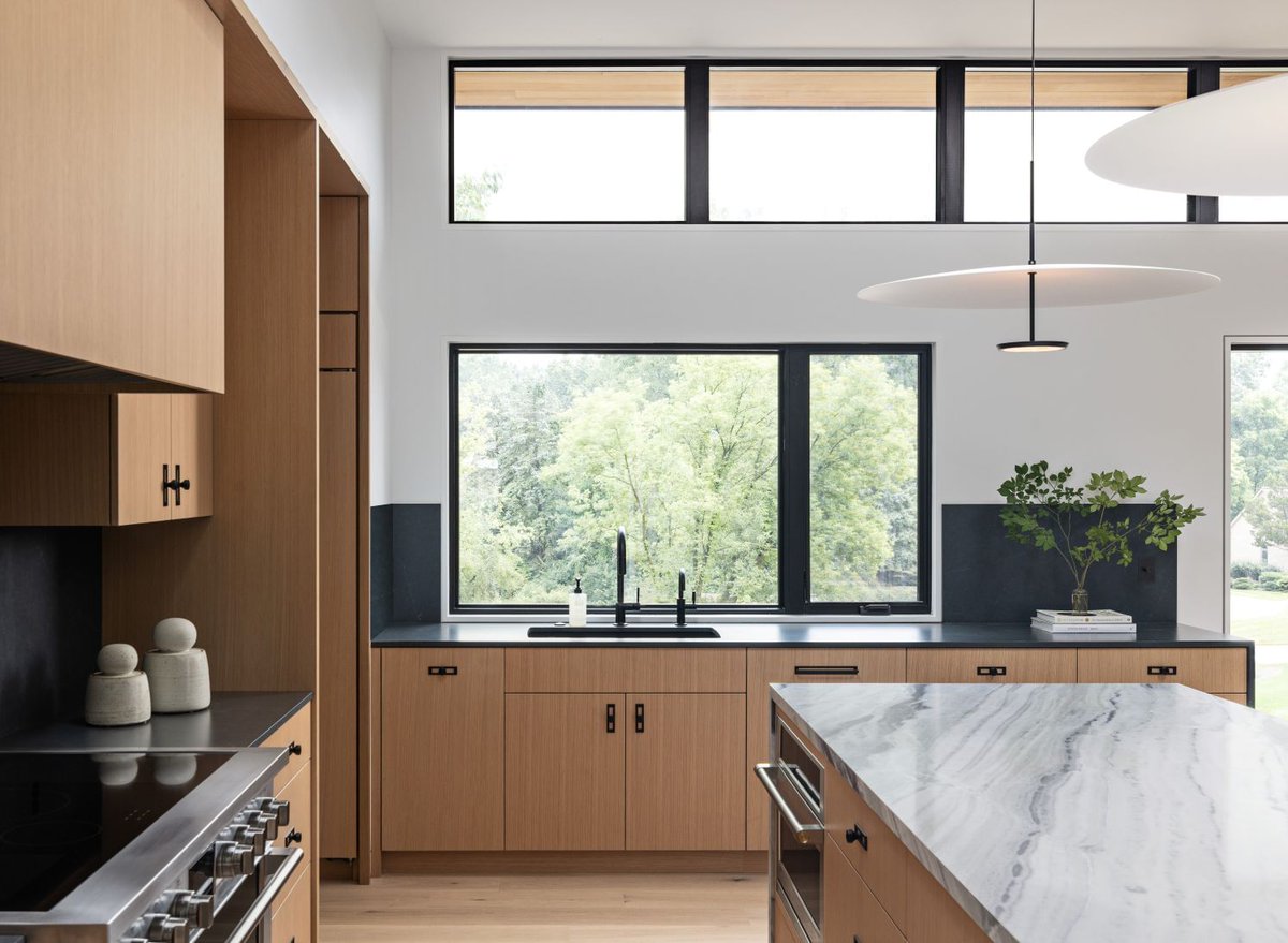 archinect's tweet image. The Bridge House by Giraffe Design Build 📸 Martin Vecchio Photography #ArchinectProjects

Project details at archinect.com/firms/project/…