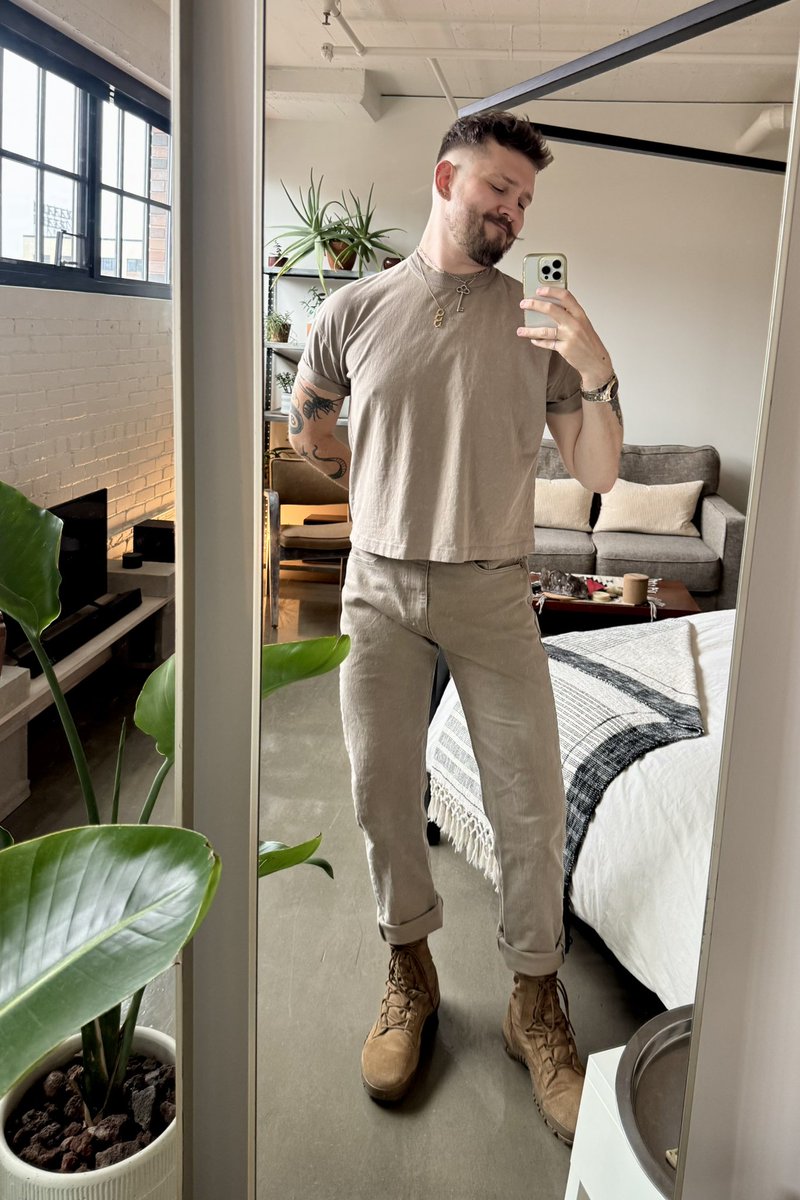 hydratedplus's tweet image. accepting barking and screaming