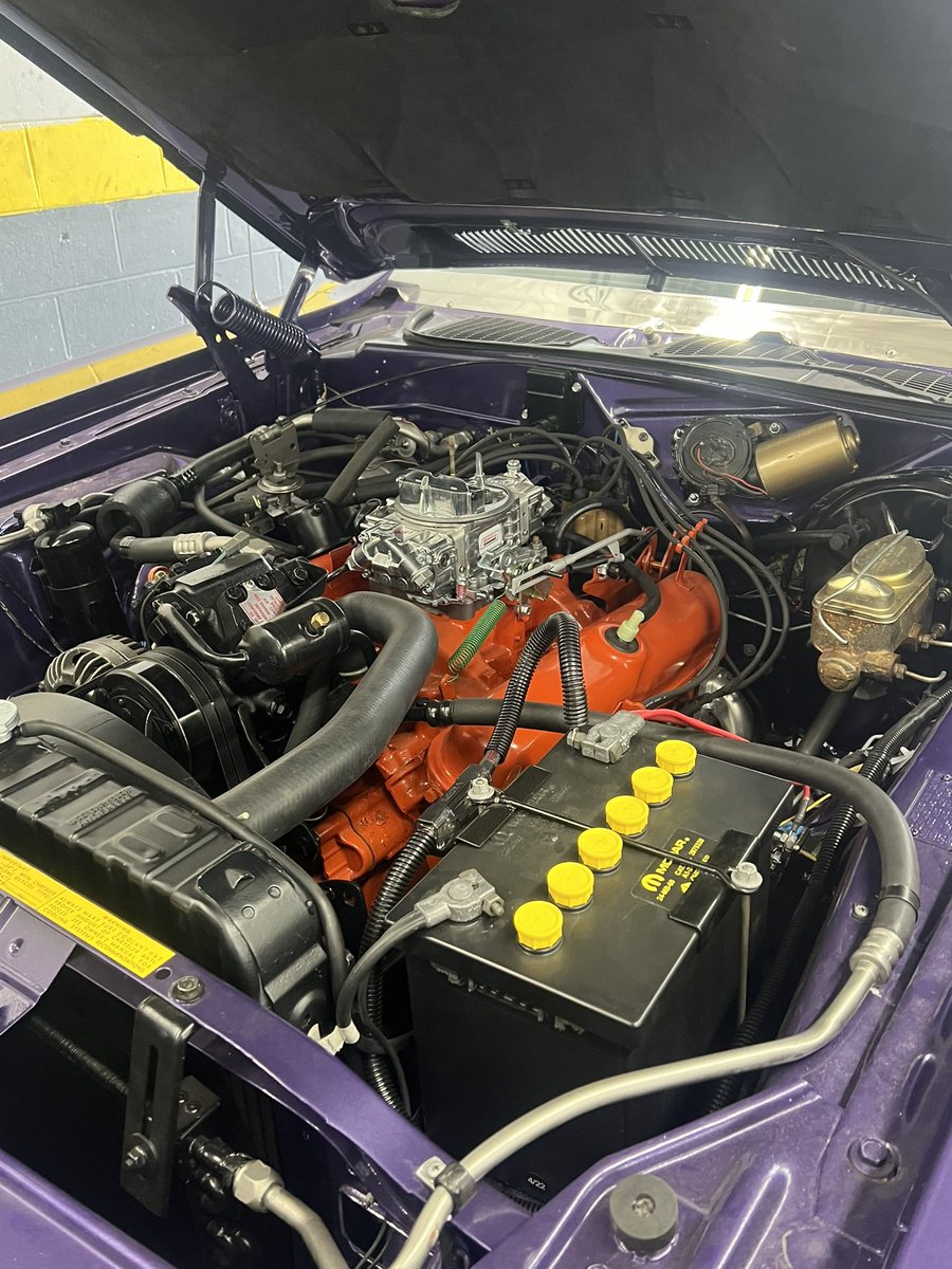 _dandera's tweet image. Fun way to start off the day, aligning a freshly restored ‘71 challenger