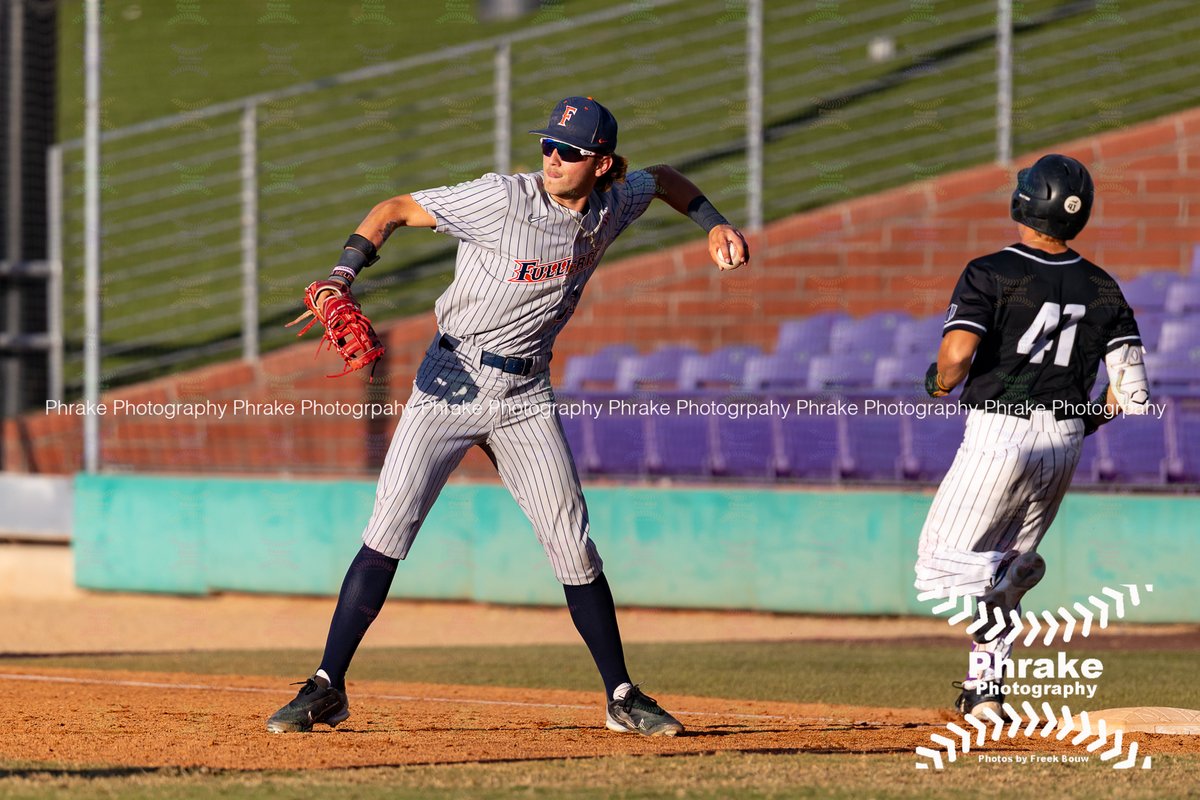 phrakephoto's tweet photo. Brady Dobson (34) 1B  Cal State Fullerton Titans Fr. @brady__dobson @NorCalU1 @LHS209_Baseball #calstatefullerton @fullertontitans @FullertonBSB #TusksUp https://t.co/oOSqaty5J7