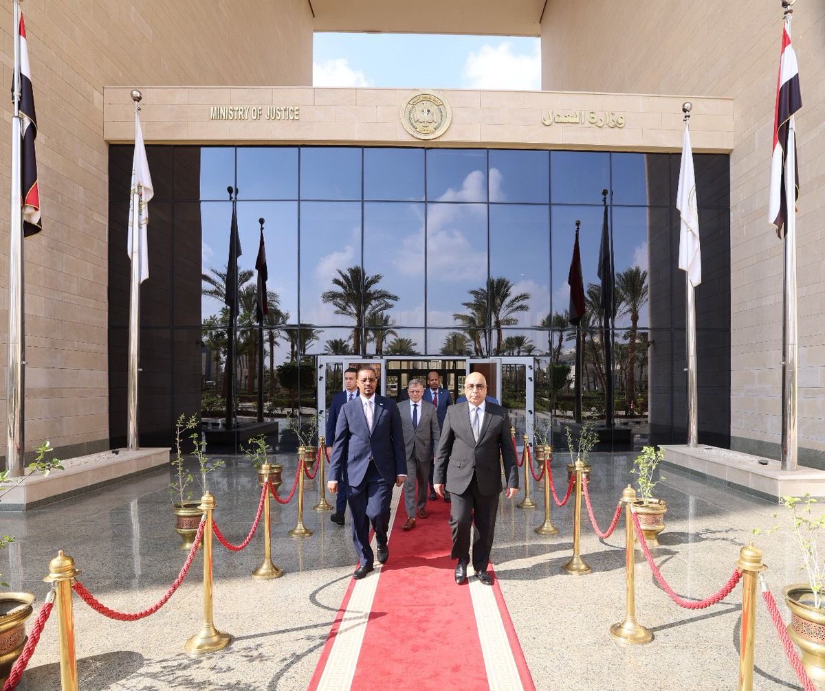 State Minister for Justice and Constitutional Affairs, Amb. Ilyas Sheikh Omar, met in Cairo with Egypt’s Minister of Justice, Judge Adnan Fangary, to discuss ways to strengthen judicial cooperation and advance legal reform efforts.