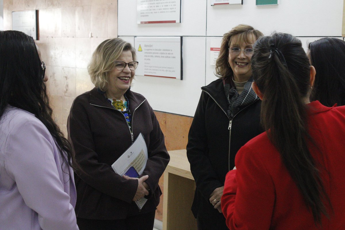 SSaludCdMx's tweet photo. La Secretaría de Salud de la Ciudad de México 🇲🇽 y la Dra. @nadgasman  participamos en el Taller Nacional para la formación de equipos de capacitación y promoción de una menstruación digna 🩸.

Agradecemos a todas y todos quienes se sumaron a esta capacitación 📖 para compartir y multiplicar este conocimiento entre las y los habitantes de nuestra ciudad.

#SecretaríaDeSalud #MenstruaciónDigna #Capacitación #PromotoresDeSalud
