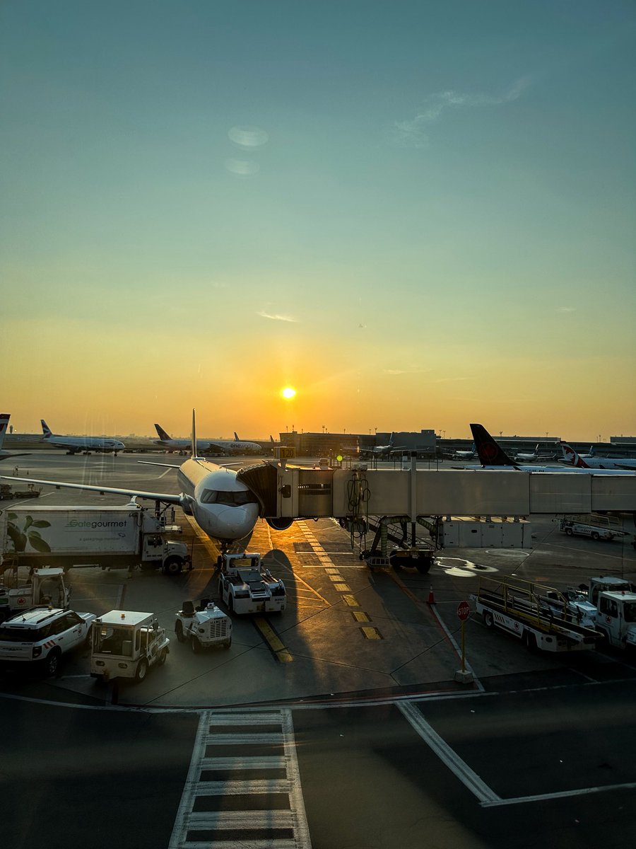 shula_o's tweet image. Got Canadian PR and left Nigeria.