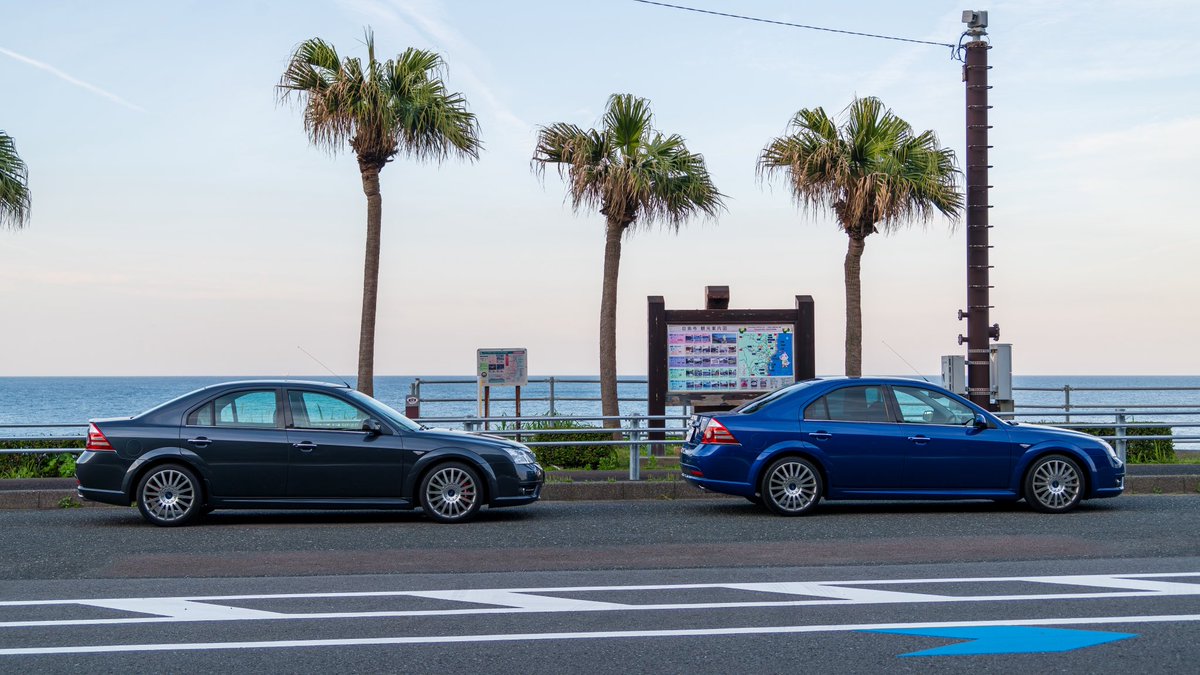 #なぜ最近の若者はセダンに乗りたがらない

これ新車で買った時が41歳、まだ未就学児だった倅が今は同じセダンを購入してレストアして乗っている
当時はいろんなメーカーのセダンが選べたけど…今はねぇ。

ネオクラセダン、いいぞ