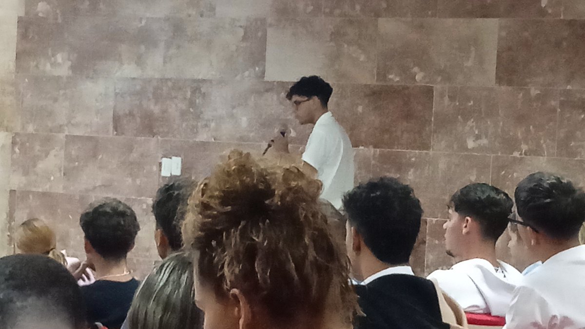 ada_aleida's tweet photo. El Consejo Provincial de la #FEEM en #SanctiSpíritusEnMarcha
devinino espacio para el intercambio juvenil donde los estudiantes debatieron acerca de los principales procesos y movimientos de la #FEEMCuba víspera a su aniversario 55. @DeivyPrezMartn1 @AlexisLorente74 @YaquedeCuba https://t.co/skYLfx9Y5B