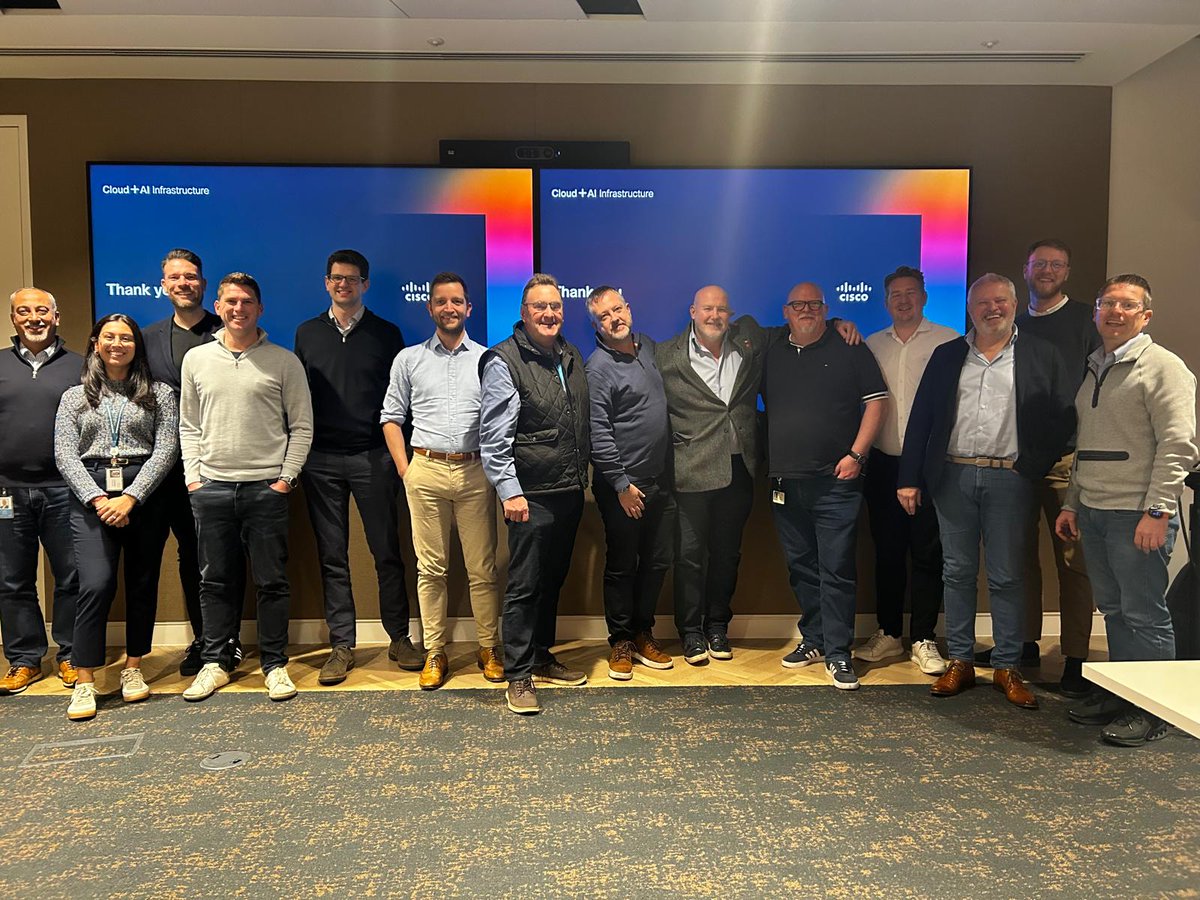 UCSguru's tweet photo. Great chatting with other industry experts on #AI real use cases, thanks to @Cisco for hosting! https://t.co/DDyjkJr0oL