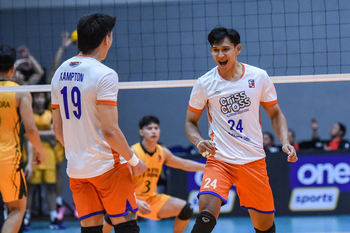 sportsph's tweet image. Cignal and Savouge collide for a Spikers’ Turf semifinal berth! #SpikersTurf #Cignal #Savouge 

➡️: sportsbytes.com.ph/2025/11/14/cig…