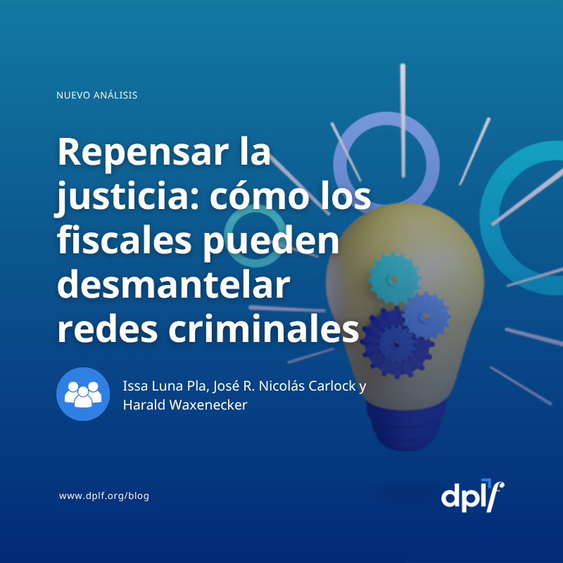 DPLF_info's tweet photo. ✍️ En este nuevo artículo, @ilunapla, @jrncarlock y @H_Waxecker muestran por qué las redes criminales deben investigarse como sistemas, no como casos aislados. Enfrentarlas exige análisis de relaciones y acciones contra actores centrales.

Conoce más en: https://t.co/TYzszbDY2Q https://t.co/VrC467QsZu