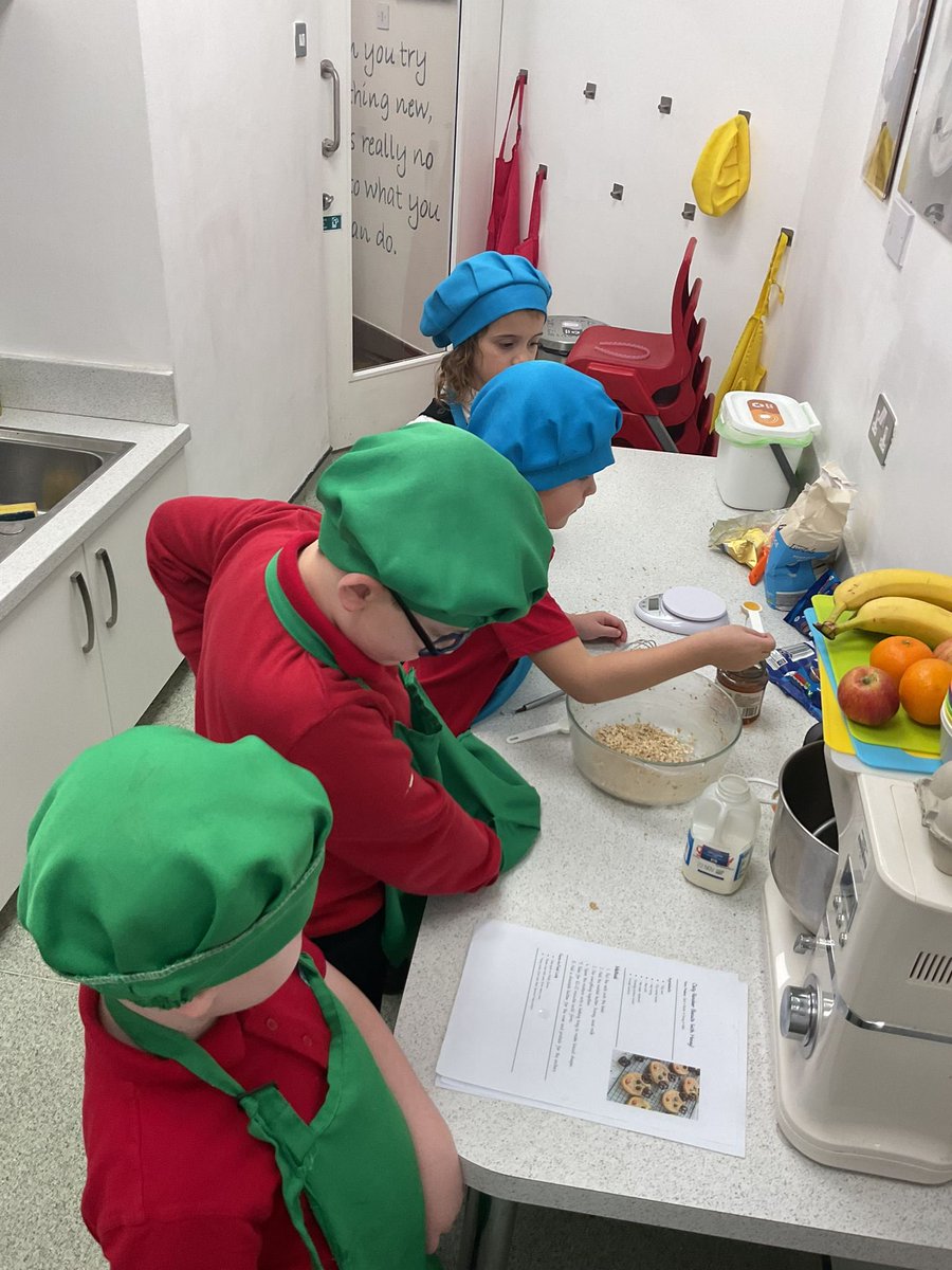 Year 2 used produce from farms to make their own oaty cookies with Miss Lewis today <a href="/NantYParcSchool/">Nant Y Parc Primary</a>