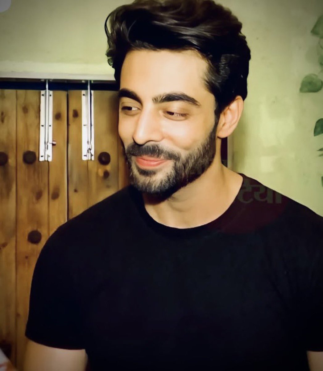 Aa_Ailurophile's tweet photo. rooting for my sabse pyaarest lambu cutiee insaan. i pray he gets everything he's working towards ♥️ 

#KrushalAhuja https://t.co/P0e0gEfZQv