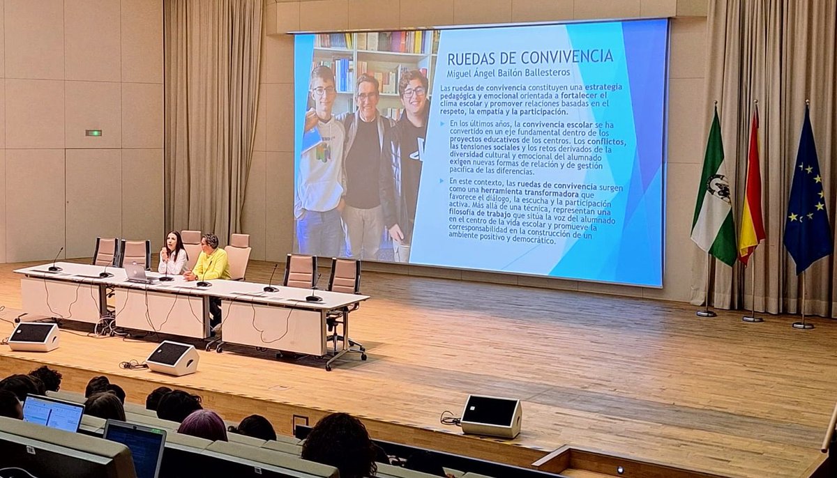 MadrazaLa's tweet image. Nuria Rojas y Miguel Ángel Bailón participaron en las Jornadas Académicas para Futuros Docentes de la @UniGranada, compartiendo algunas de las prácticas educativas que desarrollamos en el IES La Madraza.
#IESLaMadraza #UGR #FormaciónDocente #InnovaciónEducativa #EducaciónPública