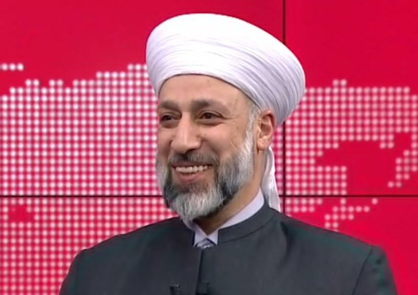Colanî ABD'de Yahudi Din Adamı ile görüşüp, hayır duasını alırken...
Aynı Colanî, neden Şeyh Mürşid Haznevi ile görüşüp, Medeni bir Suriye inşa etmek için istişare etmiyor?