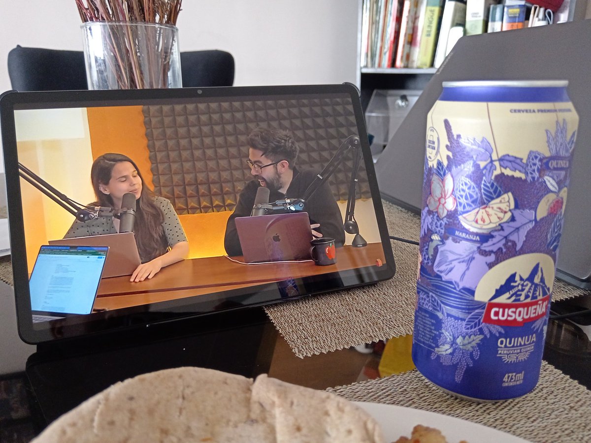 Remenor's tweet photo. @elcuarticopod ver episodios de profesores me rrcuerda que yo también soy uno https://t.co/GM2Y5367vb