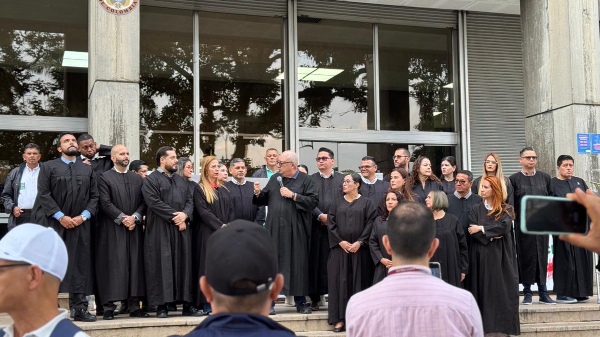 LINANDREABC's tweet image. Ejemplo de justicia real..