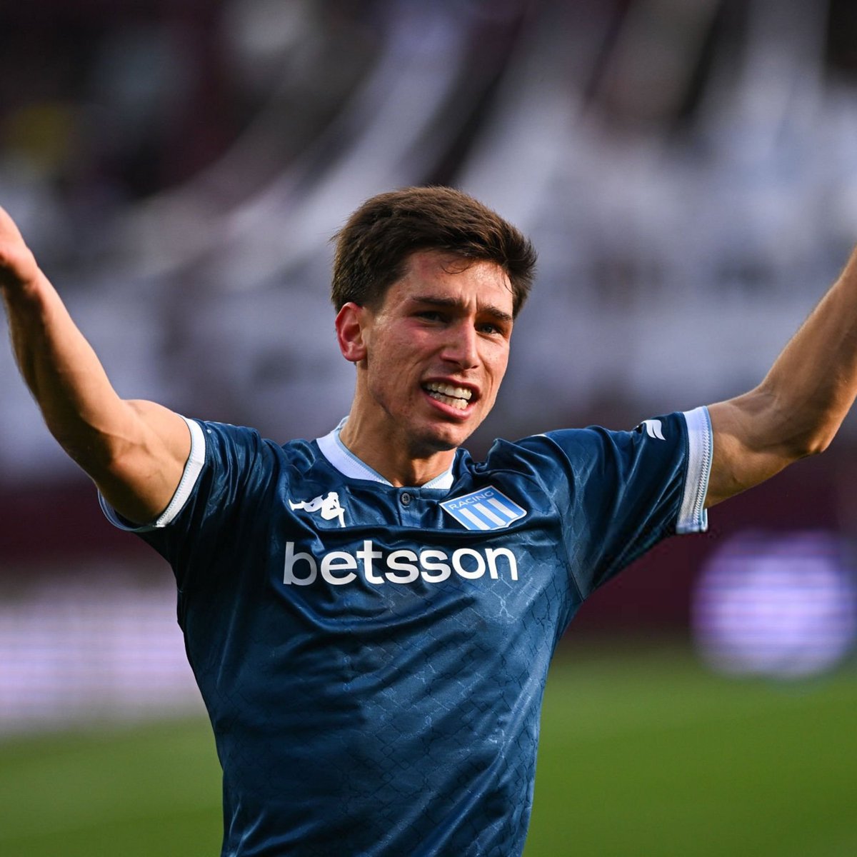 🚨#Racing le retiró la oferta de renovación de contrato a Facundo Mura.

↪️ Las partes nunca llegaron a un acuerdo y a día de hoy es muy probable que se vaya a fin de año con el pase en su poder. Lo contaron <a href="/juampideluca_/">Juan Pablo De Luca</a> y <a href="/LeandroAdonio/">Leandro Adonio Belli</a>.