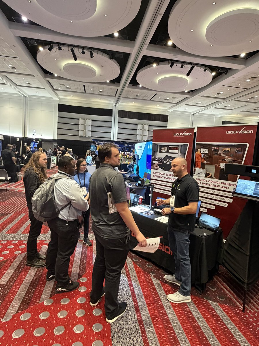 AVXpo's tweet image. Opening day of @AVXpo is underway!!

#AVIndustry
#AudioVideo
#ProAV
#AVTechnology
#VideoProduction
#SoundDesign
#LiveStreaming
#FilmMaking
#ContentCreation
#AVContent
#avtweeps