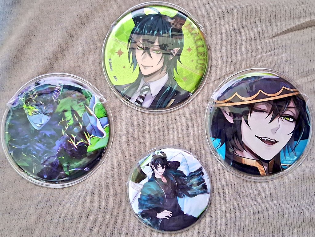 Malleus's badges 😍🥰