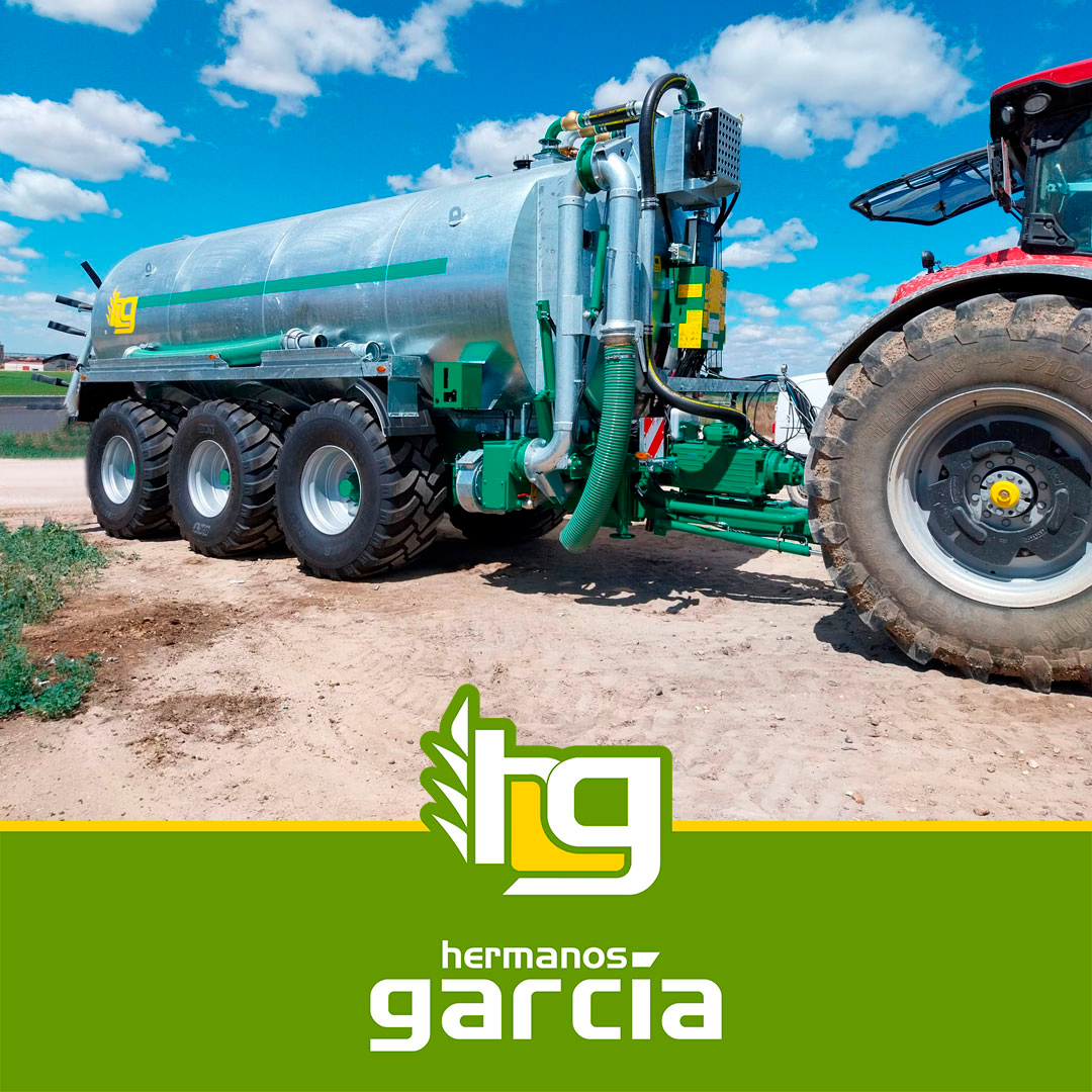 RemolquesHG's tweet image. Hoy recordamos esta bonita foto de una de nuestras #cisternas INNOVA 34.

👉Siempre es un placer ver la maquinaria que fabricamos trabajando a pleno rendimiento. 👏👏

☎️+34 983 880 011 📱+34 679 656 492
📧r@remolqueshnosgarcia.com
🌐remolqueshnosgarcia.com

#HechoEnEspaña #tbt