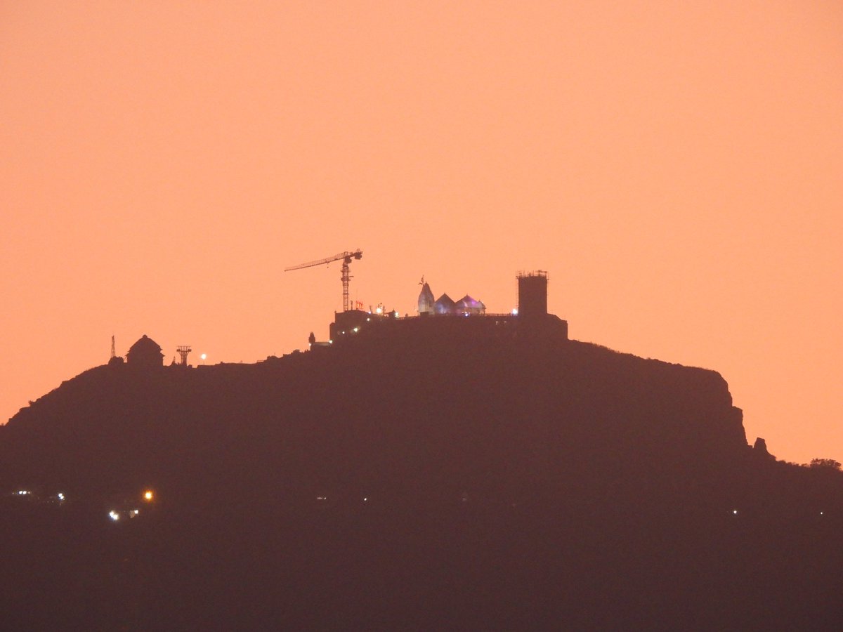 hardik000200's tweet image. Jai mataji
#pavagadh,#coolpix