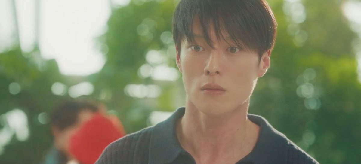kenthusiastic10's tweet image. It was epic while it lasted, but reality hit. Both Ji-hyeok and Da-rim have so many responsibilities and family ties holding them back. Bring on the misunderstandings, confusion, and romance. #DynamiteKiss #DynamiteKissEp2 #JangKiyong #AhnEunjin