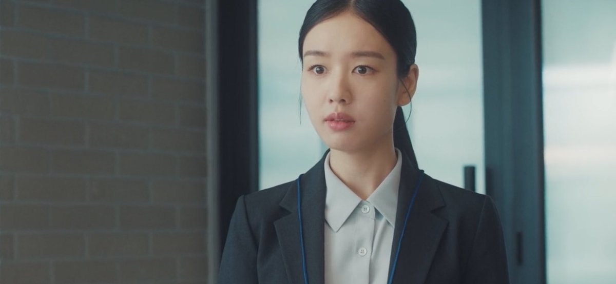 kenthusiastic10's tweet image. It was epic while it lasted, but reality hit. Both Ji-hyeok and Da-rim have so many responsibilities and family ties holding them back. Bring on the misunderstandings, confusion, and romance. #DynamiteKiss #DynamiteKissEp2 #JangKiyong #AhnEunjin