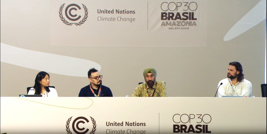 SatatSampada's tweet photo. 1/6
At #COP30 in Belem, @harjeet11, reiterated: The climate crisis is a water crisis. Disasters hit everywhere, but vulnerable communities lack resources to rebuild. They didn’t cause this, yet face the worst. That’s why we demand #ClimateJustice! 
 #LossAndDamage #WaterCrisis https://t.co/o1VgqdVPiC