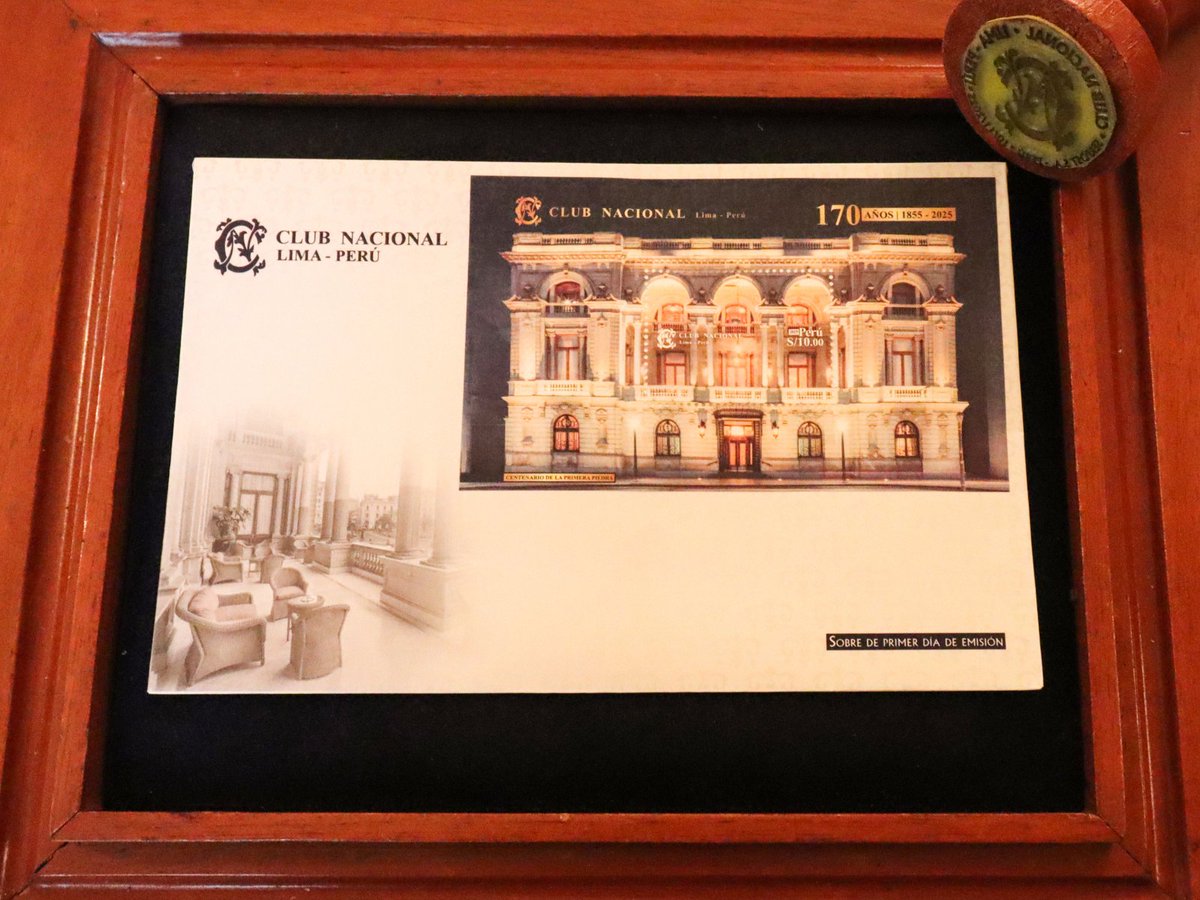 📢 #NoticiasSerpost | El pasado 10 de noviembre, en el Salón de Baile del Club Nacional, se realizó la ceremonia de matasellado del Primer Día de Emisión de la estampilla conmemorativa por los 170 años del Club Nacional, una institución emblemática de la vida social y cívica del