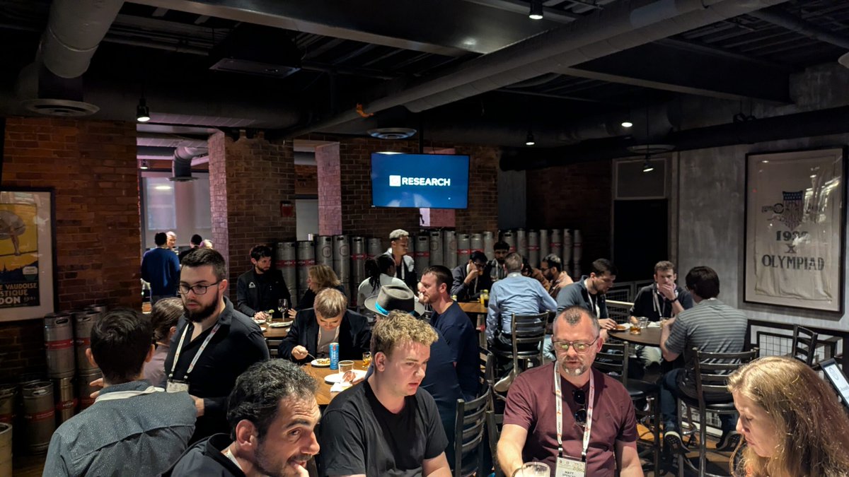 GRESEARCHjobs's tweet image. 💻 Final day of #KubeCon 2025! 💻

It’s been a great week in Atlanta - we’ve met brilliant people and had valuable conversations across the cloud-native community.

Thanks to everyone who stopped by our booth or joined our events!

eu1.hubs.ly/H0pCKY10

#OpenSource #GResearch