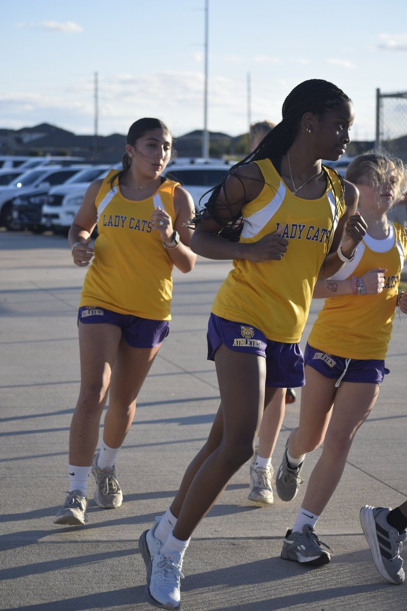 Almeta Crawford Cross Country tweet media