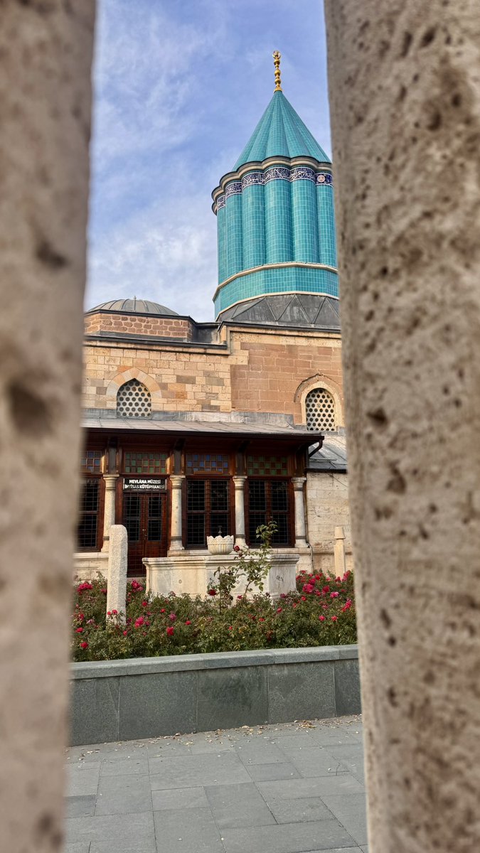Sen yad eller dünyasında ne arıyorsun yabancı ? ..