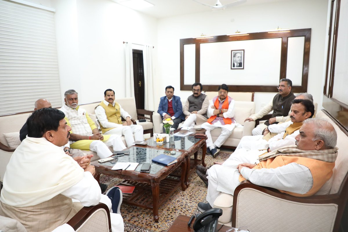 आगामी कार्यक्रमों की योजना के लिए मध्यप्रदेश भाजपा टोली बैठक।
<a href="/BJP4MP/">BJP Madhya Pradesh</a>