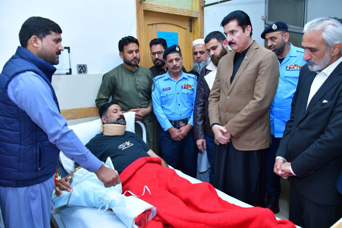 fkkundi's tweet photo. Visited PIMS today to inquire after those injured in the tragic #Islamabad court blast. I conveyed my heartfelt prayers for their swift recovery and directed the hospital administration to ensure the best possible medical care. We honour the memory of those who lost their lives in this heinous act. Their sacrifice will never be forgotten. Such acts of terror are crimes against humanity, and as a nation, we stand united and resolute in our commitment to eliminate terrorism in all its forms.