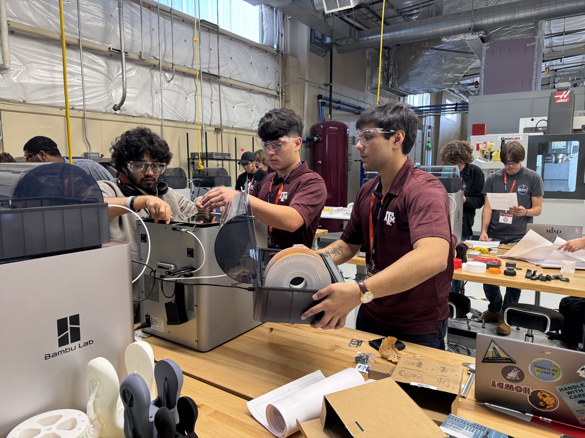 ProjectMfg's tweet image. This season, we’re hitting the road to Texas, St. Louis, and West Virginia for our first-ever Additive Manufacturing Competition Series! 

Stay tuned... We’ll be revealing the first three teams advancing to the championship soon! 👀🏆

#ProjectMFG #Additive #3DPrinting