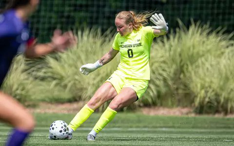 🇨🇦 in University Women's Soccer tweet media