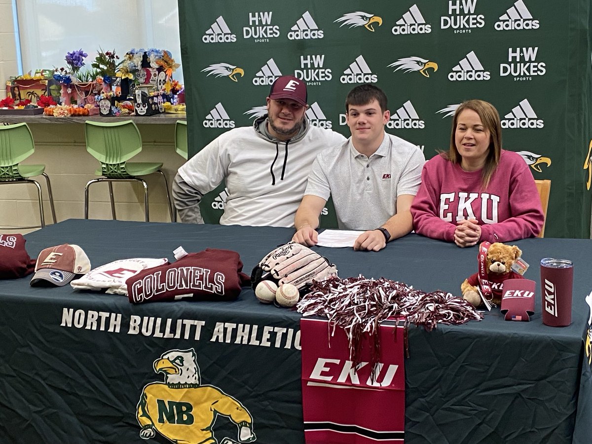 Congrats to one of our own tonight as he makes it official on his college choice.
⁦<a href="/DylanHornback11/">Dylan Hornback</a>⁩ signs with ⁦<a href="/EKUBaseball/">EKU Baseball</a>⁩ and the Colonels just got a little better tonight!
Glad we have him for another season!!
#NBProud
