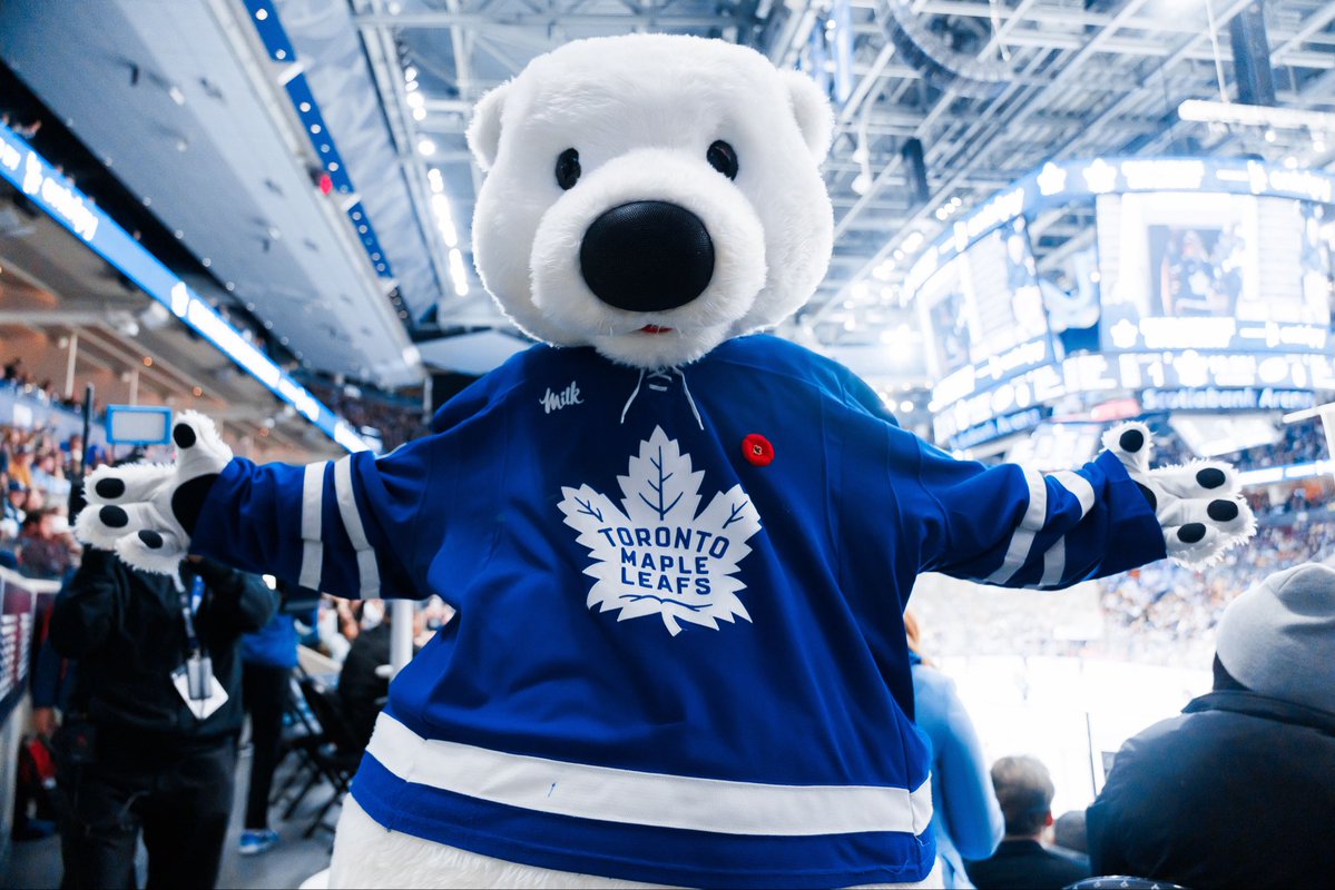 CarltonTheBear's tweet image. 💙🤍

#Leafs #LeafsForever #NHL