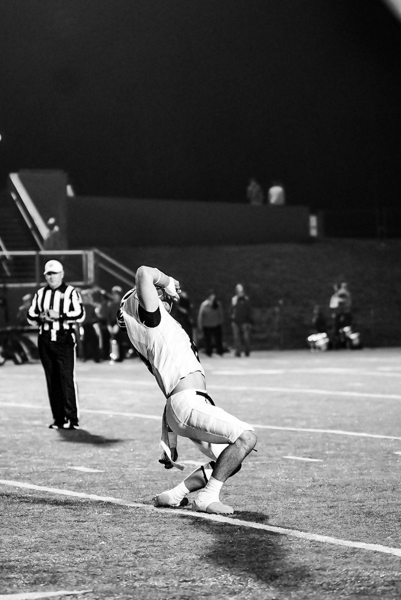 SENIOR SZN TAPE!
hudl.com/v/2T82Kp
LB/Edge 6’1 205

 (4.6 40yd)  320 bench 510 squat 260 hang clean

93 total tackles
10 tfl 
4 sacks
1 interception 
3 forced fumbles 
2 pass breakups 
<a href="/Jordan_kitna3/">Jordan Kitna</a> <a href="/LakotaEastFB/">Lakota East Football</a> <a href="/coach_emo/">CoachEmo</a> <a href="/bigben4856/">Ben Wotawa</a> <a href="/gmcsports/">GMC Sports</a>