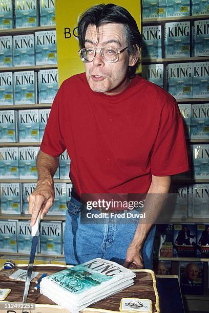 <a href="/StephenKing/">Stephen King</a> Here's a comparison of Trump at his 50th birthday to you at 50