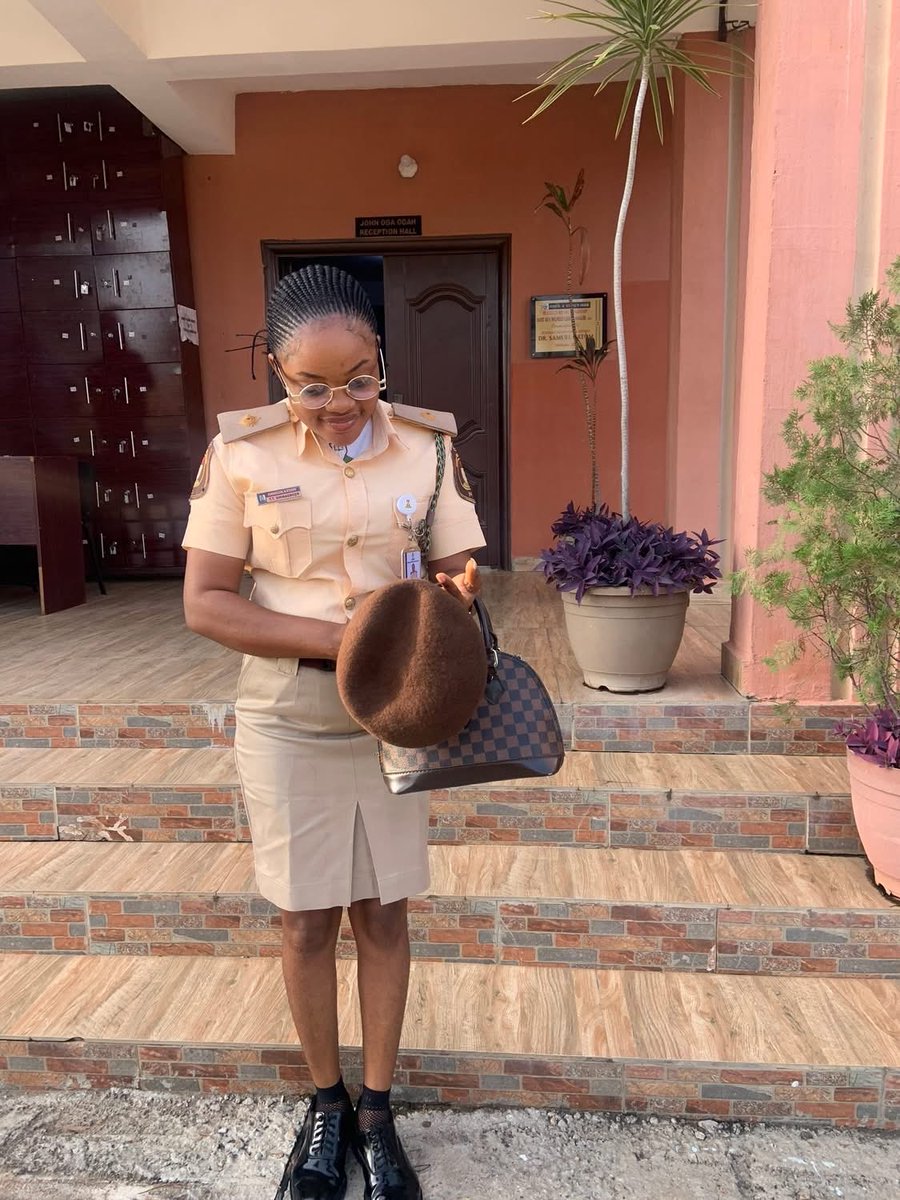 musaHus54670772's tweet image. Took these pictures one year ago
Apply✅
Examination ✅
Physical screening ✅
Documentation ✅
Collection of appointment letters✅
She wish every applicant success amen