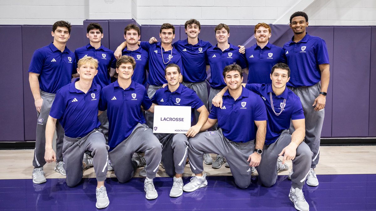 HCrossMLAX's tweet image. Our guys who made the Dean&apos;s List last spring were honored at halftime of the women&apos;s basketball game last night! 📚

#GoCrossGo