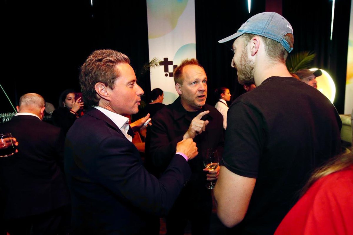 Gracias a <a href="/gzinny/">Gabriel Sánchez Zinny</a>, <a href="/fernandezdiego/">fernandezdiego</a>, <a href="/jorgemacri/">Jorge Macri</a>, <a href="/tecweekar/">Tecweek</a> y la ciudad <a href="/gcba/">Buenos Aires Ciudad</a> por su apoyo

Los esperamos en <a href="/EFDevcon/">Devconnect ARG - the first Ethereum World’s Fair</a> 🇦🇷